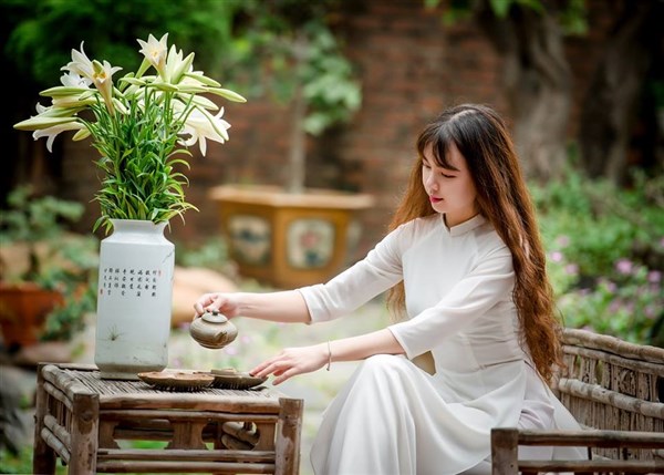 Áo dài - Biểu tượng văn hóa của dân tộc Việt Nam