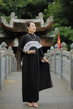 Jenny Nguyễn